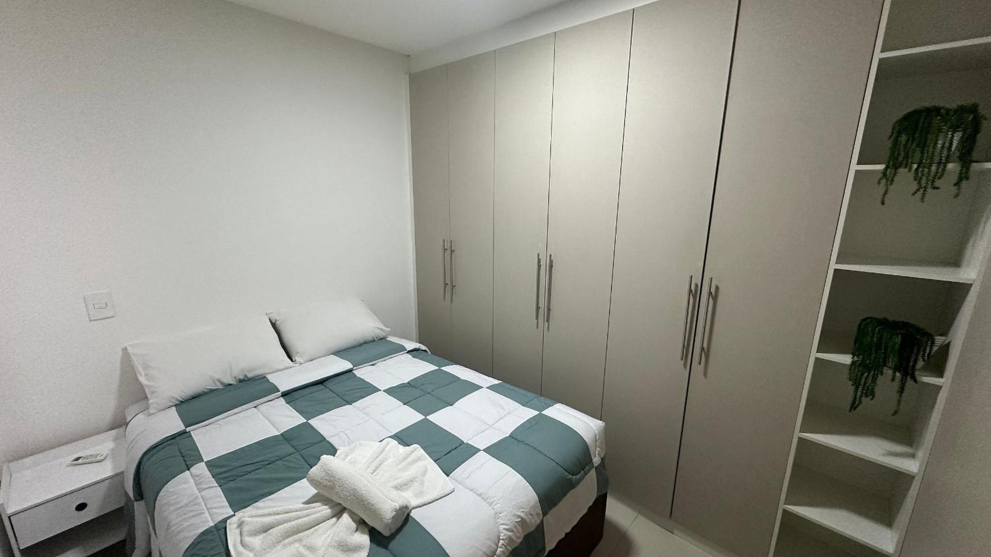 Em Predio Residencial Em *